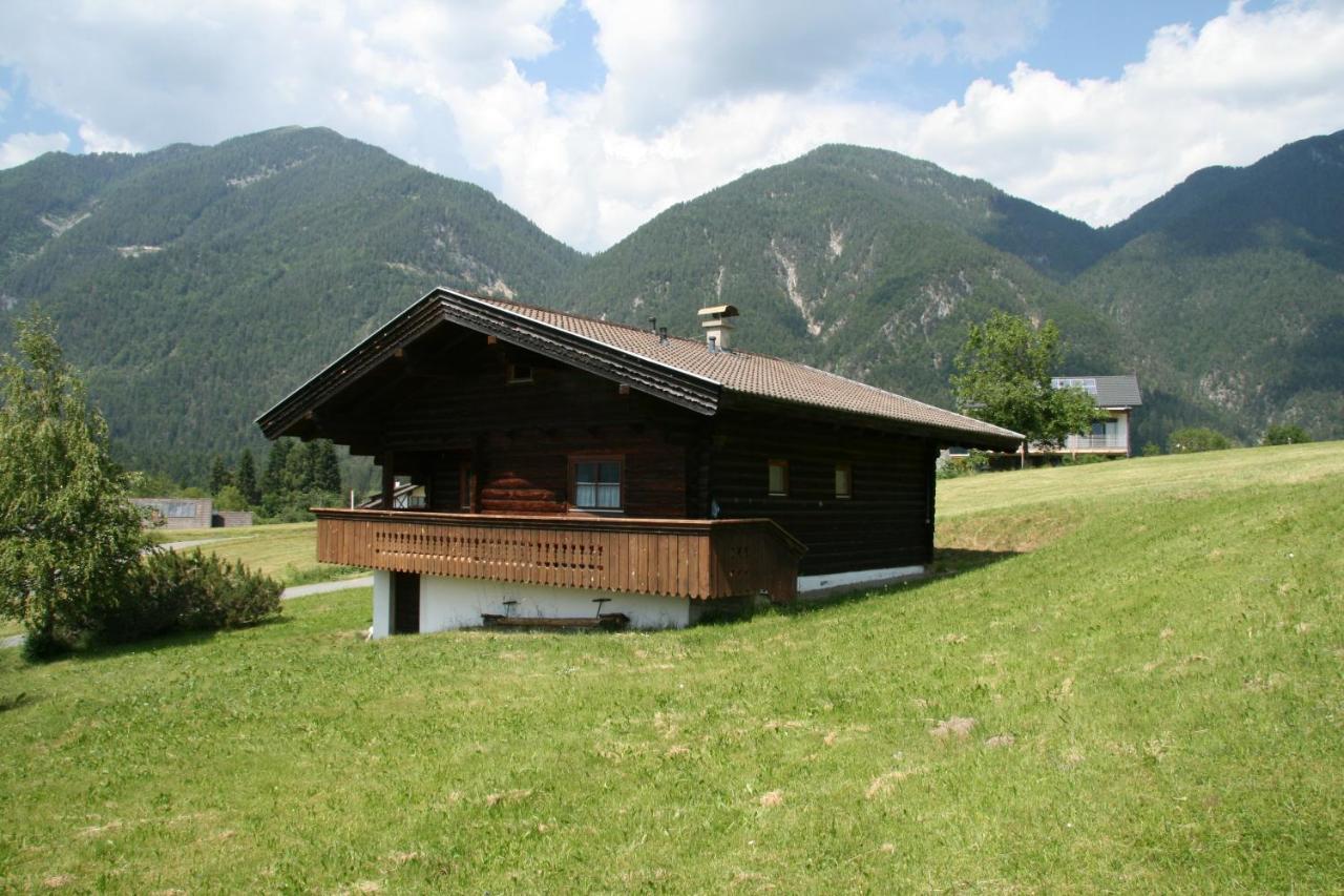 Ferienhaeuser Wurian Hermagor-Pressegger See Room photo
